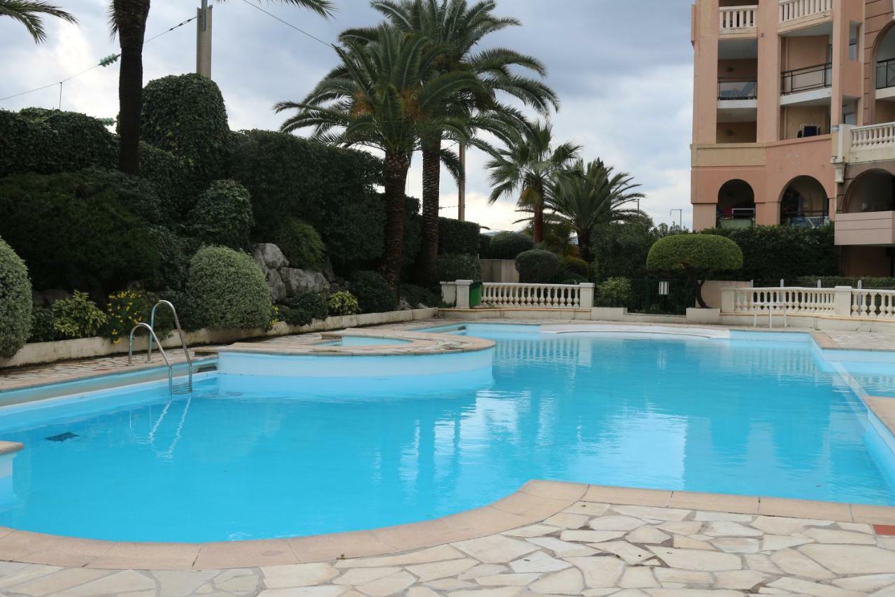 Appartement Palm D'Azur 戛纳 外观 照片